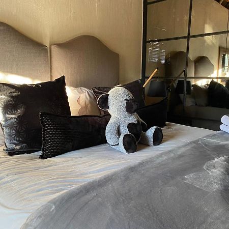 Four20 Bespoke Hotel 요하네스버그 외부 사진
