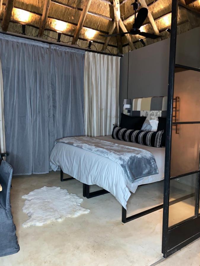 Four20 Bespoke Hotel 요하네스버그 외부 사진